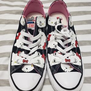 Hello Kitty Converse